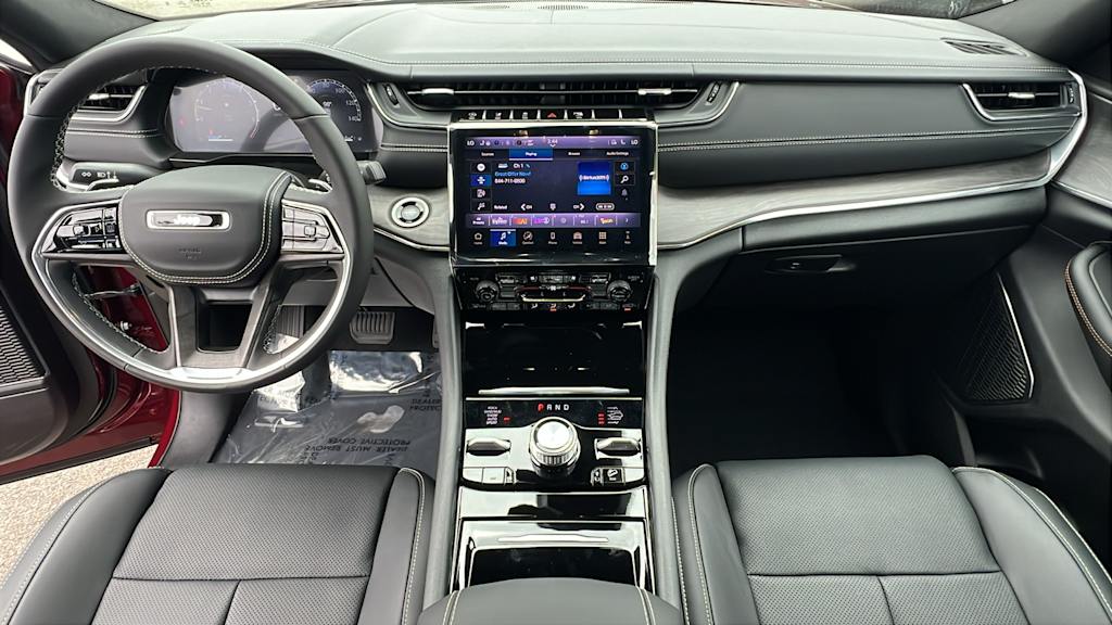 Thumbnail: 2025 Jeep Grand Cherokee - 12