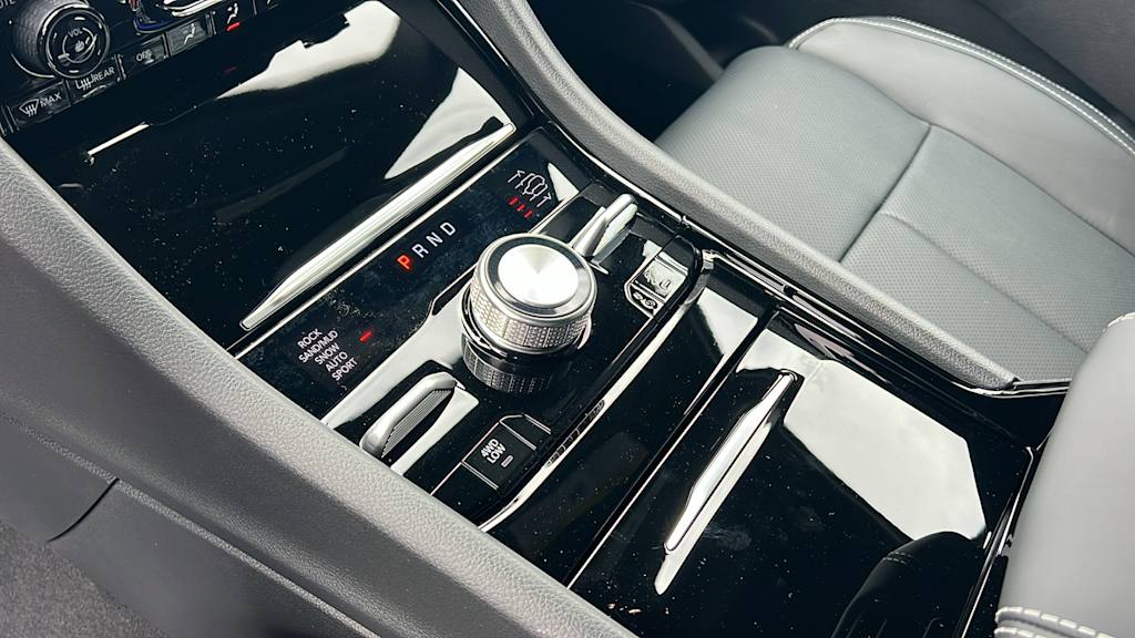 Thumbnail: 2025 Jeep Grand Cherokee - 14