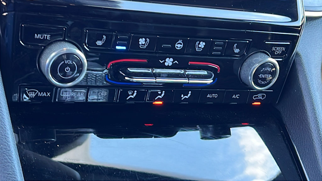 Thumbnail: 2022 Jeep Grand Cherokee - 23