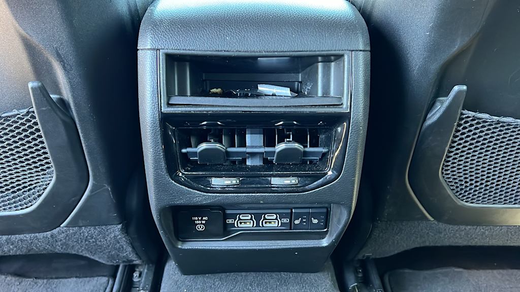 Thumbnail: 2022 Jeep Grand Cherokee - 30