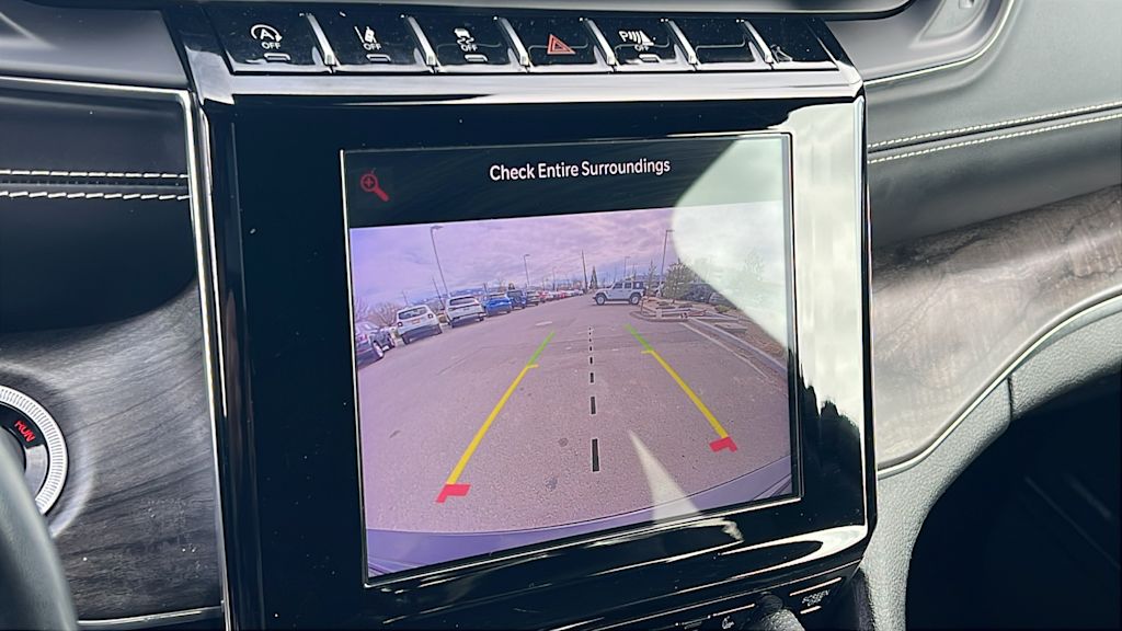 Thumbnail: 2022 Jeep Grand Cherokee - 21