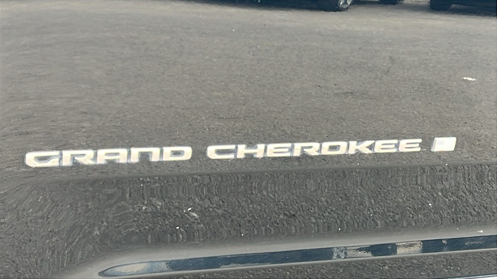 Thumbnail: 2022 Jeep Grand Cherokee - 7