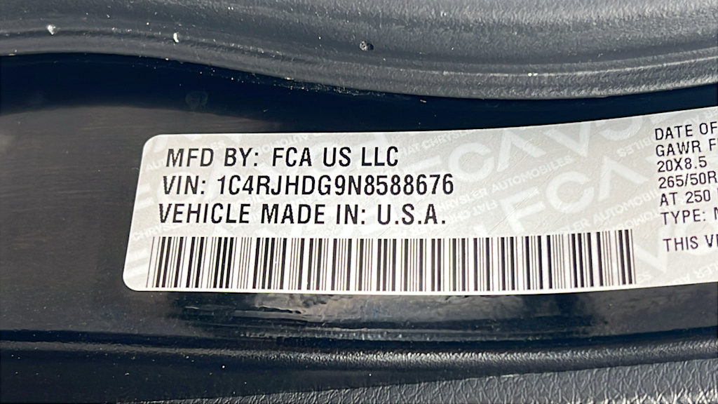 Thumbnail: 2022 Jeep Grand Cherokee - 17