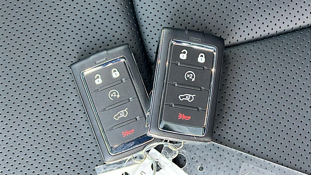 Thumbnail: 2025 Jeep Grand Cherokee - 17