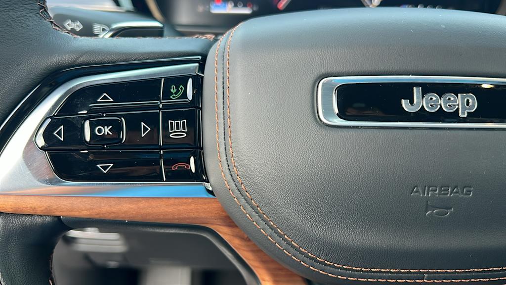 Thumbnail: 2025 Jeep Grand Cherokee - 25