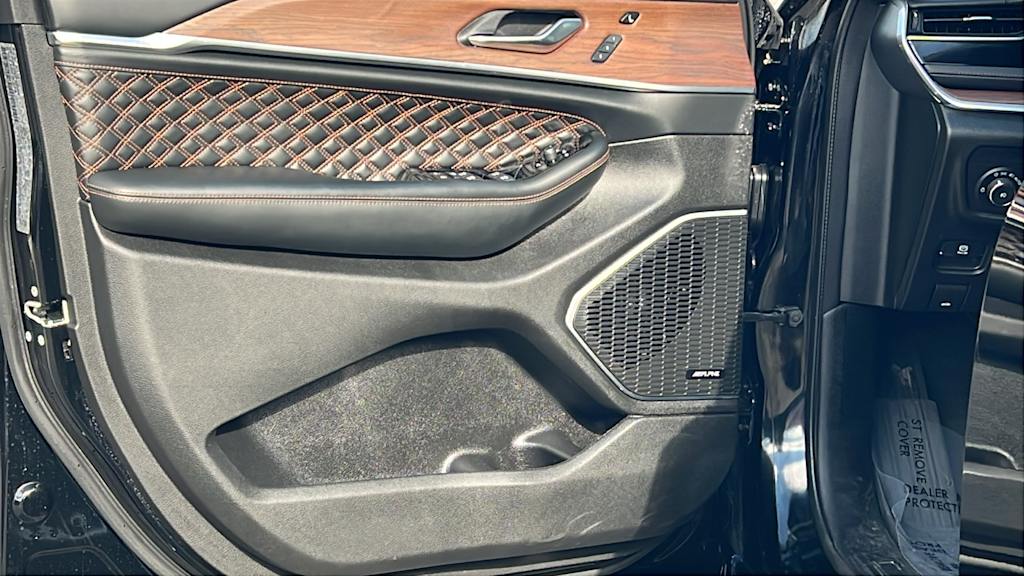 Thumbnail: 2023 Jeep Grand Cherokee - 26