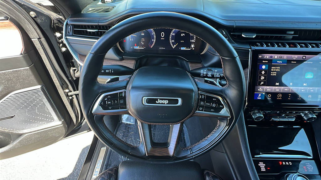 Thumbnail: 2023 Jeep Grand Cherokee - 12