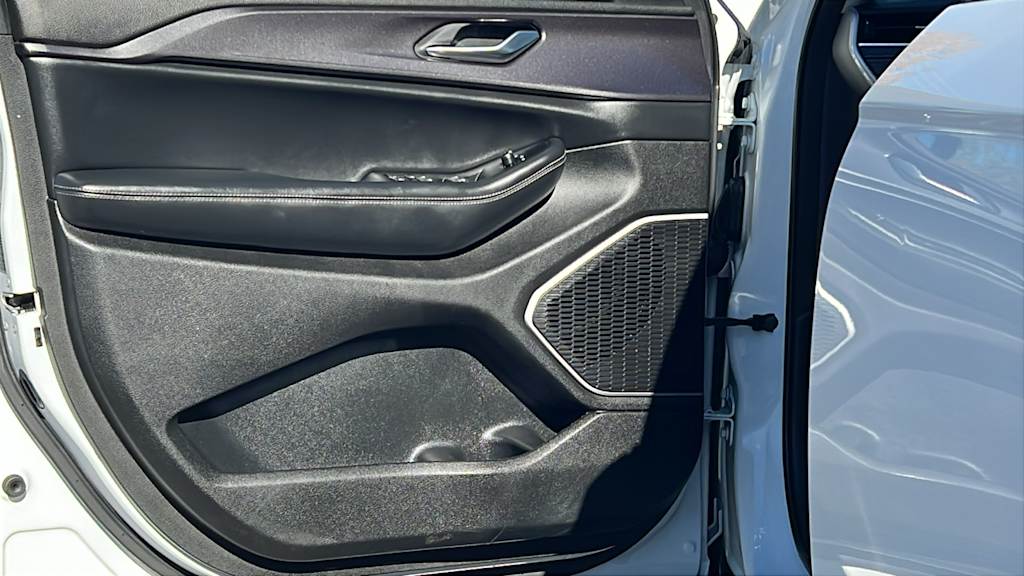 Thumbnail: 2021 Jeep Grand Cherokee L - 29