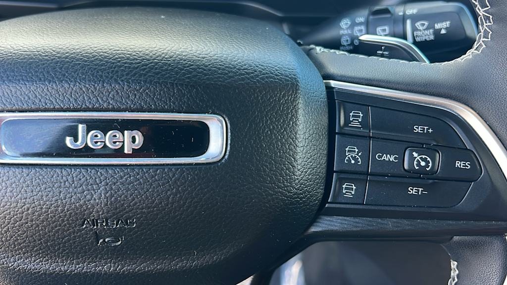 Thumbnail: 2023 Jeep Grand Cherokee L - 25