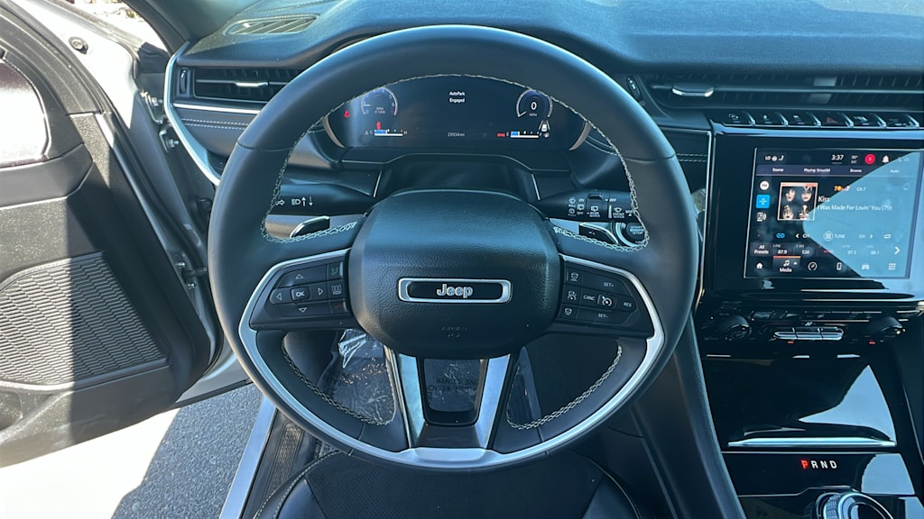 Thumbnail: 2023 Jeep Grand Cherokee L - 13