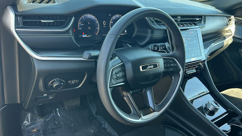 Thumbnail: 2023 Jeep Grand Cherokee L - 2