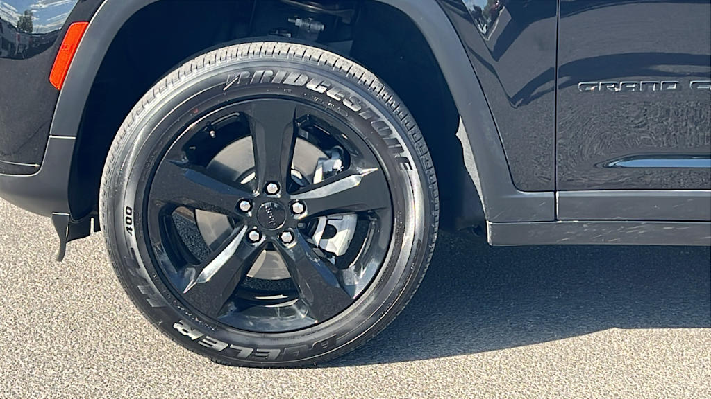 Thumbnail: 2024 Jeep Grand Cherokee L - 7