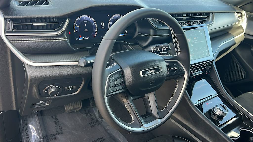 Thumbnail: 2024 Jeep Grand Cherokee L - 2