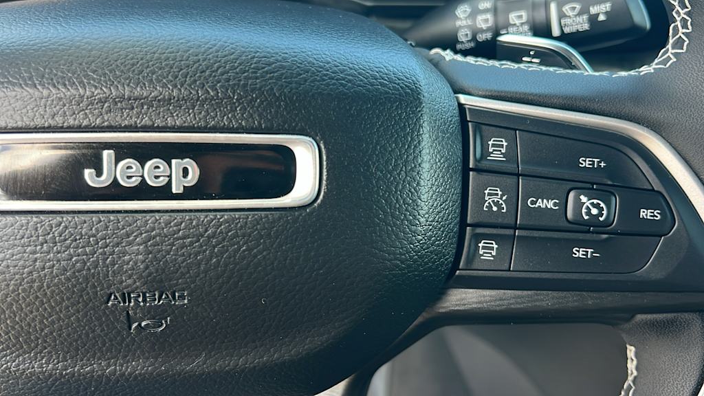Thumbnail: 2024 Jeep Grand Cherokee L - 26