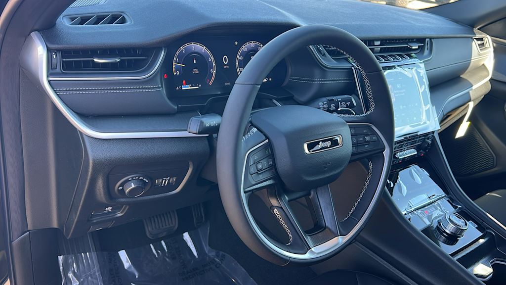 Thumbnail: 2026 Jeep Grand Cherokee L - 2
