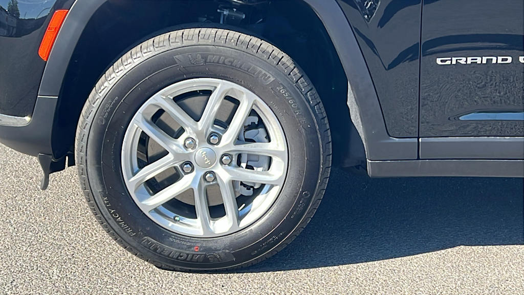 Thumbnail: 2026 Jeep Grand Cherokee L - 7