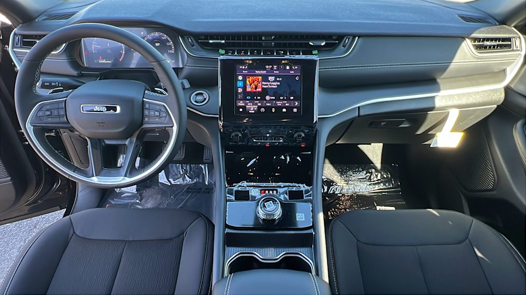Thumbnail: 2026 Jeep Grand Cherokee L - 12