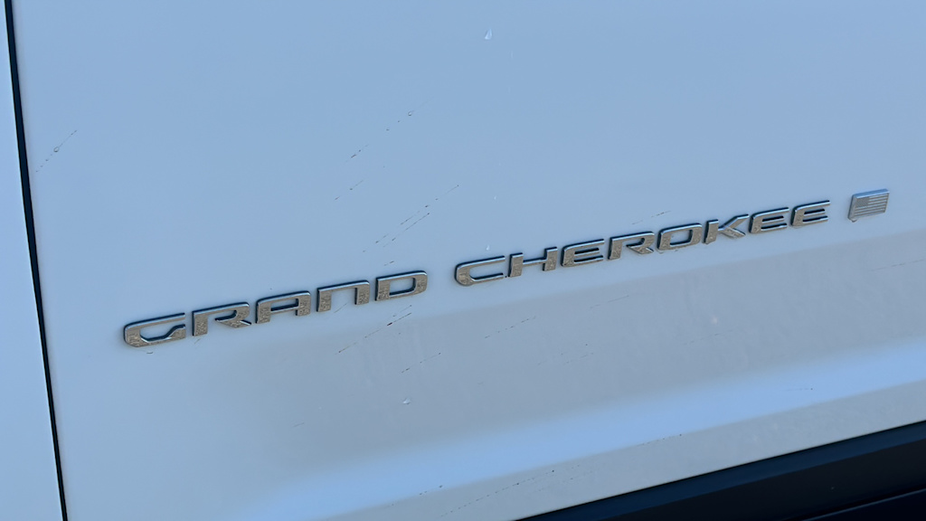 2023 Jeep Grand Cherokee L Laredo 7