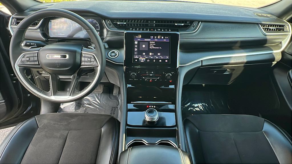 Thumbnail: 2023 Jeep Grand Cherokee L - 13