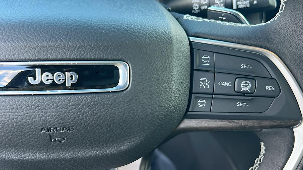 Thumbnail: 2026 Jeep Grand Cherokee L - 26