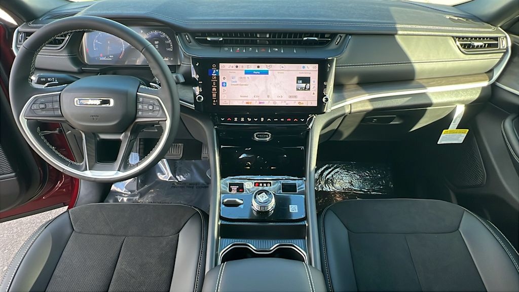 Thumbnail: 2026 Jeep Grand Cherokee L - 13