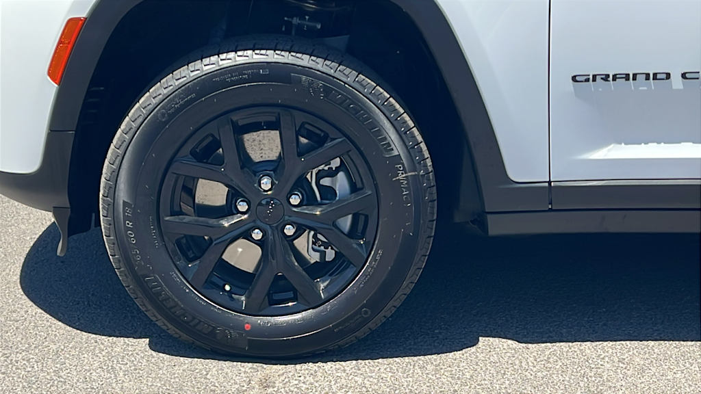 Thumbnail: 2026 Jeep Grand Cherokee L - 8