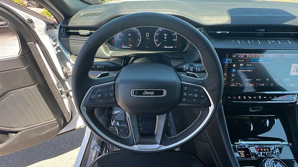 Thumbnail: 2026 Jeep Grand Cherokee L - 9