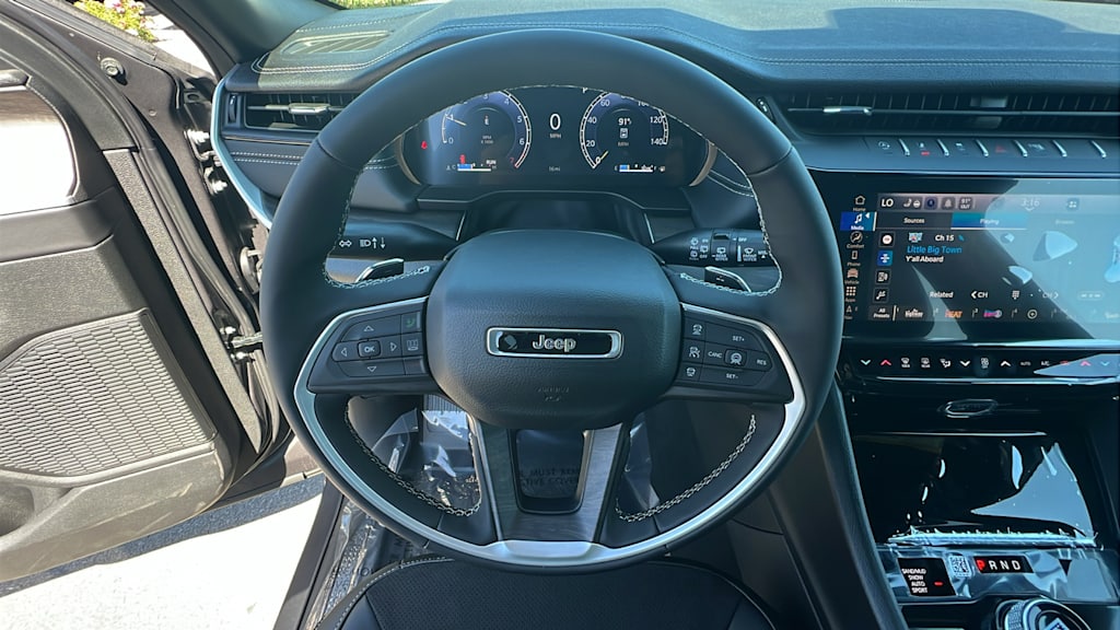 Thumbnail: 2026 Jeep Grand Cherokee L - 9