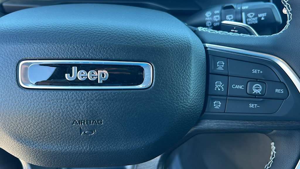 Thumbnail: 2026 Jeep Grand Cherokee L - 27