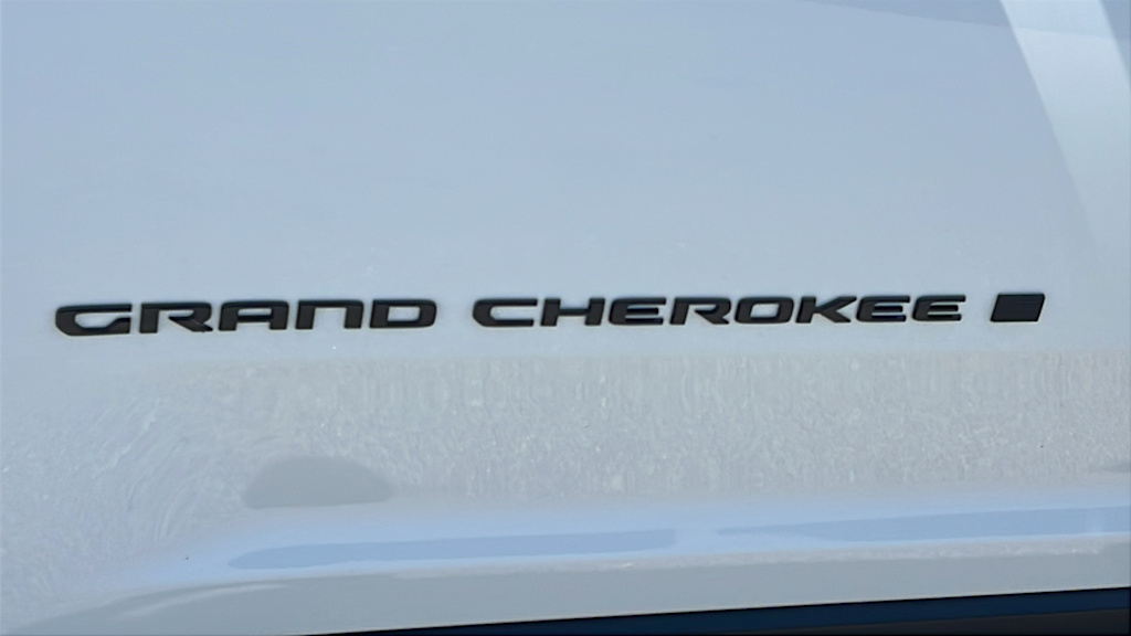 Thumbnail: 2026 Jeep Grand Cherokee L - 7