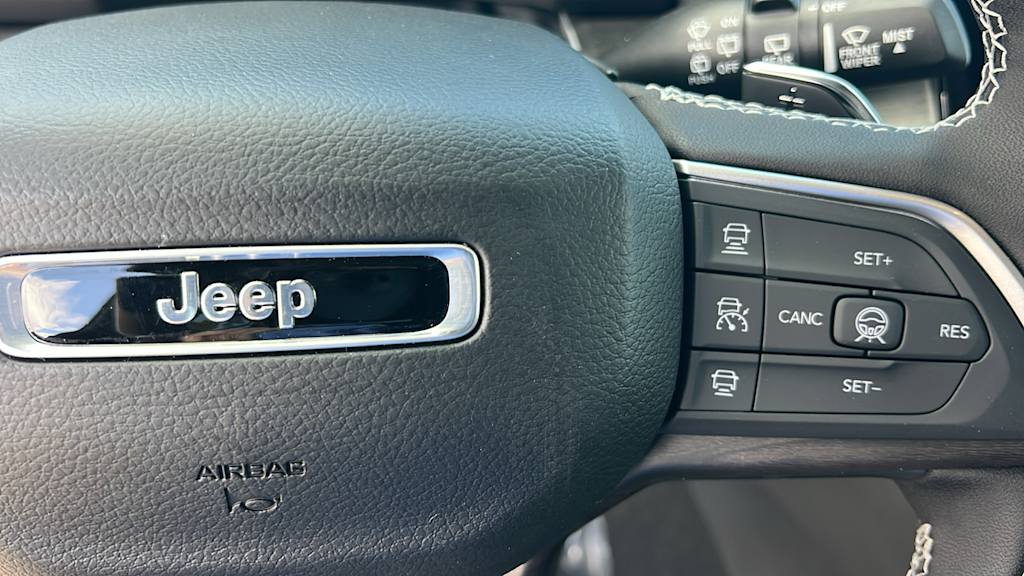 Thumbnail: 2026 Jeep Grand Cherokee L - 26