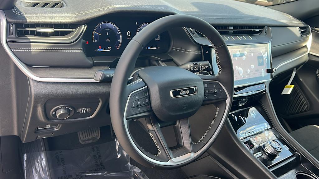 Thumbnail: 2026 Jeep Grand Cherokee L - 2