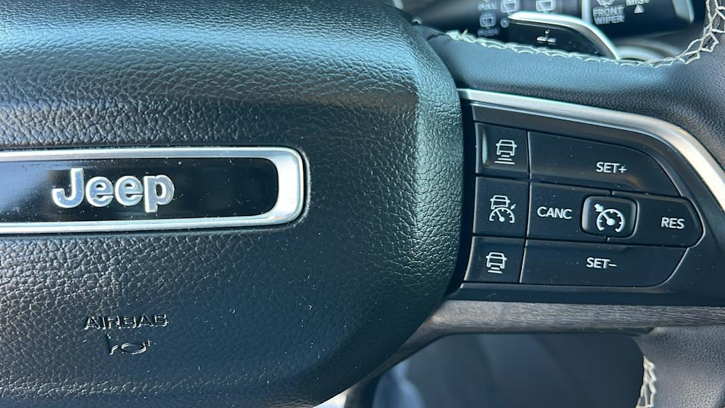 Thumbnail: 2023 Jeep Grand Cherokee L - 28
