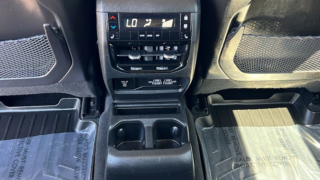Thumbnail: 2023 Jeep Grand Cherokee L - 16