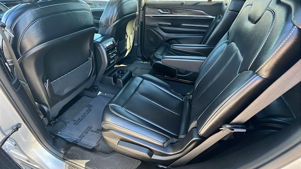 Thumbnail: 2024 Jeep Grand Cherokee L - 29