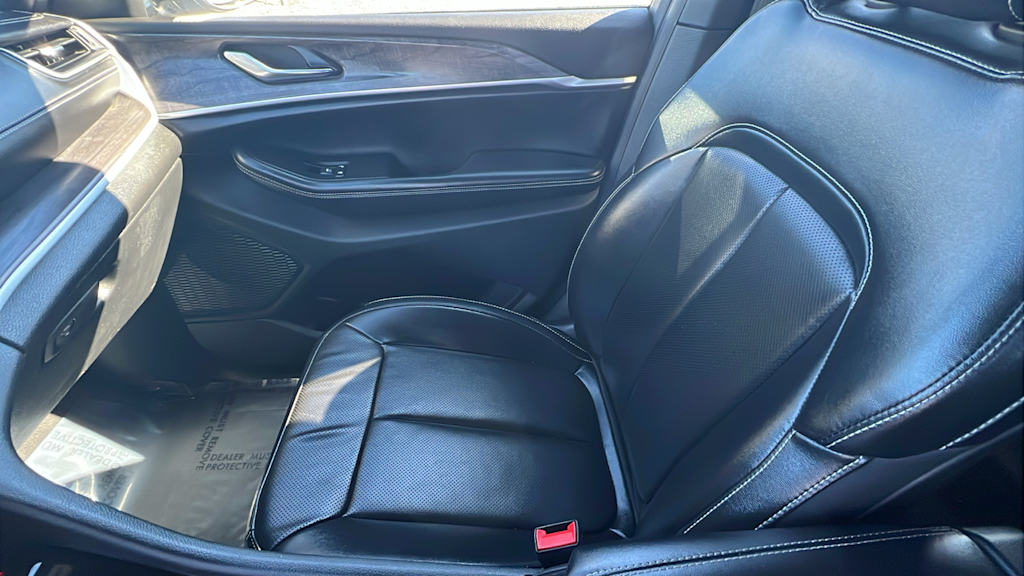 Thumbnail: 2024 Jeep Grand Cherokee L - 11