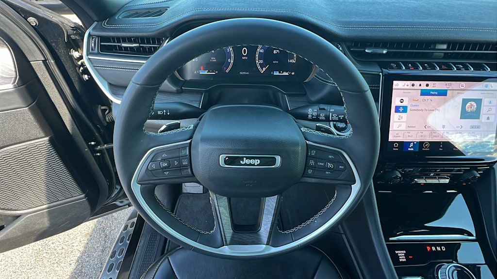 Thumbnail: 2025 Jeep Grand Cherokee L - 9