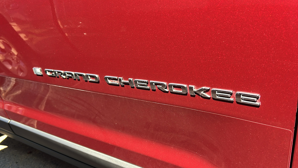 Thumbnail: 2023 Jeep Grand Cherokee L - 4