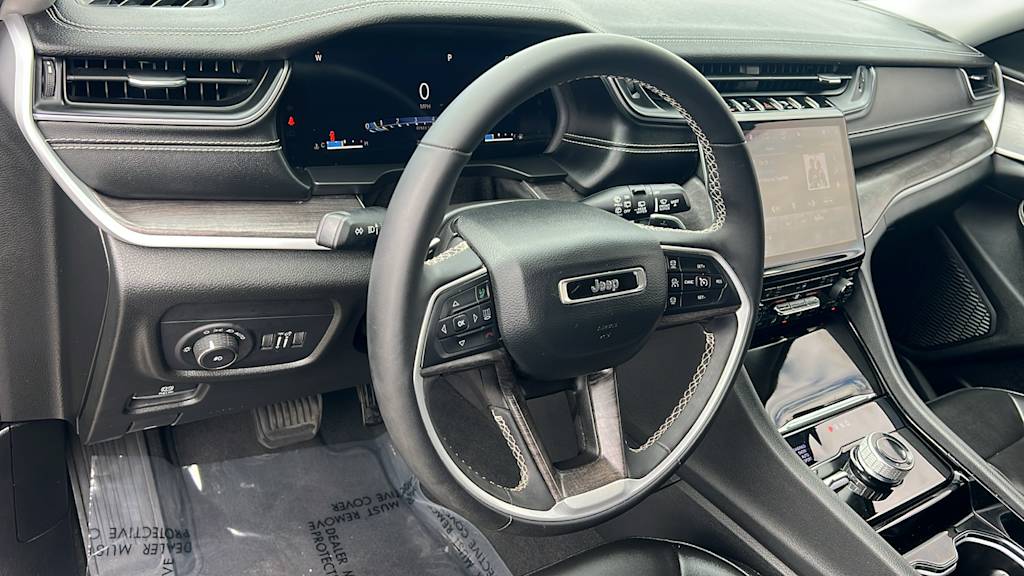 Thumbnail: 2023 Jeep Grand Cherokee L - 2