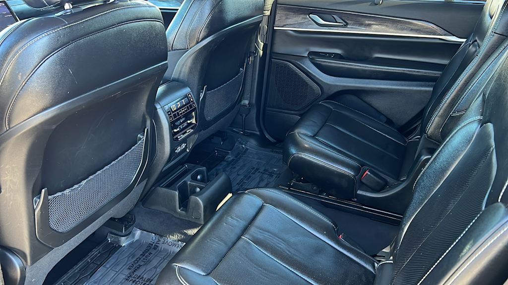 Thumbnail: 2023 Jeep Grand Cherokee L - 12