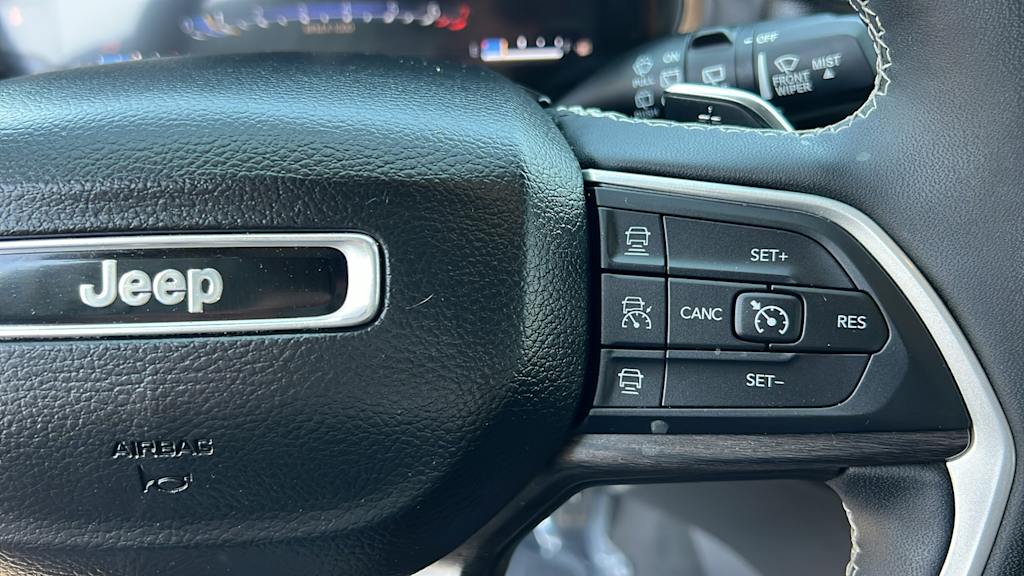 Thumbnail: 2023 Jeep Grand Cherokee L - 26