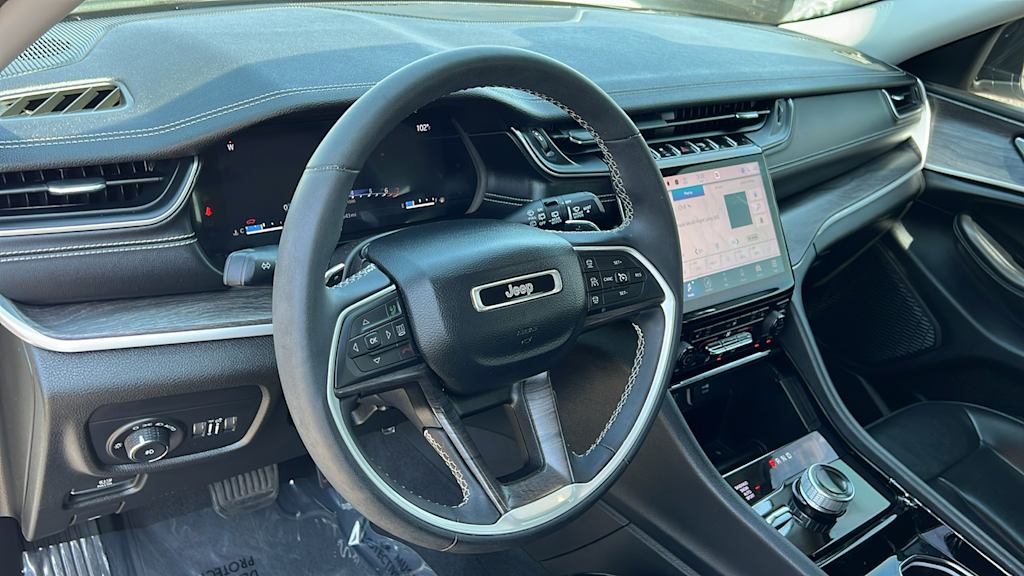 Thumbnail: 2023 Jeep Grand Cherokee L - 2