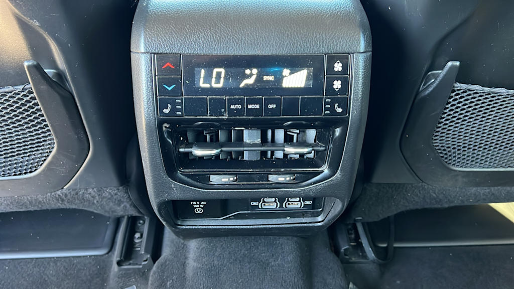Thumbnail: 2023 Jeep Grand Cherokee L - 30