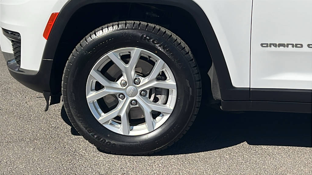 Thumbnail: 2023 Jeep Grand Cherokee L - 8