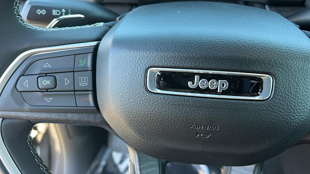 Thumbnail: 2026 Jeep Grand Cherokee L - 25