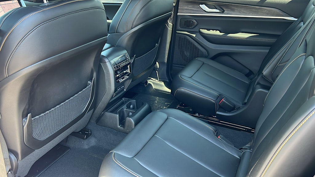 Thumbnail: 2026 Jeep Grand Cherokee L - 12
