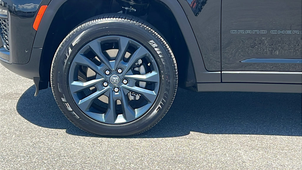 Thumbnail: 2026 Jeep Grand Cherokee L - 8