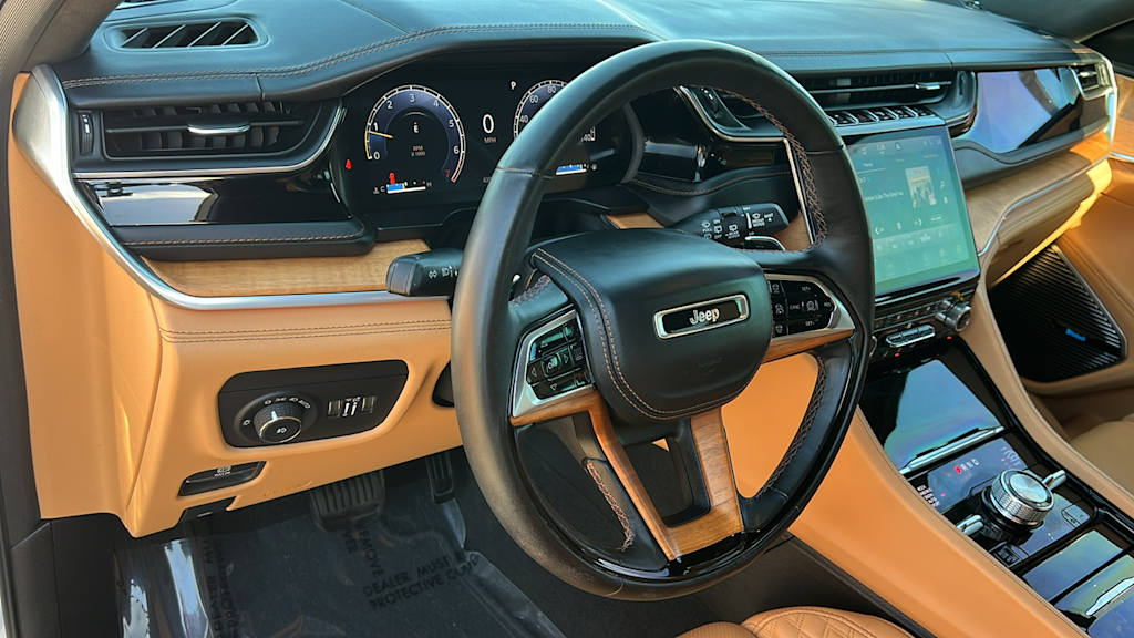 Thumbnail: 2023 Jeep Grand Cherokee L - 2