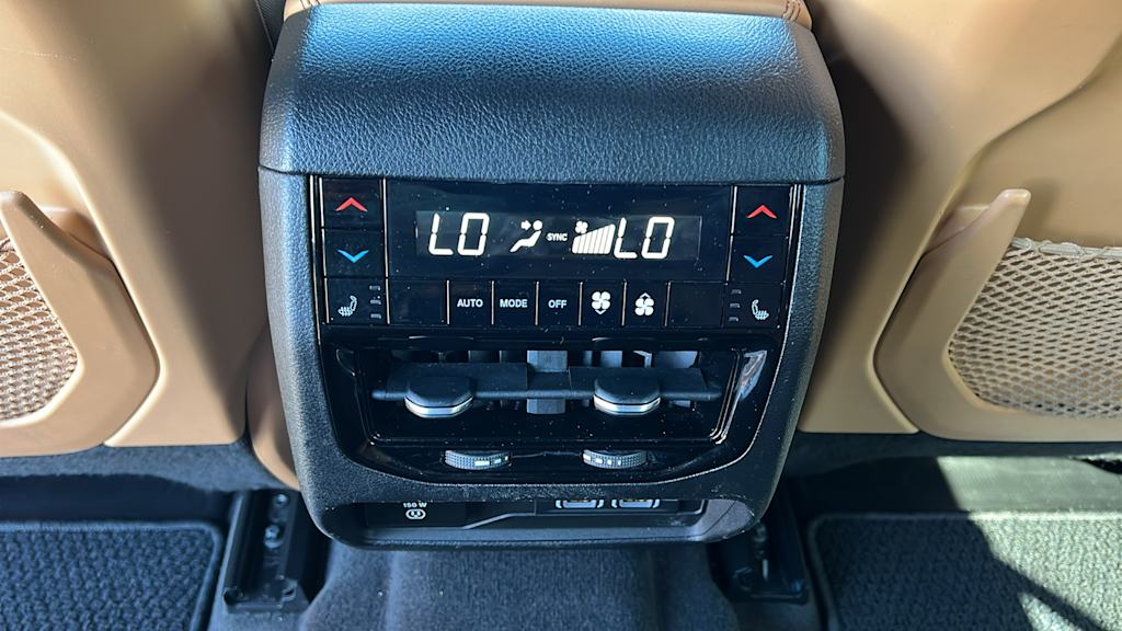 Thumbnail: 2021 Jeep Grand Cherokee L - 30