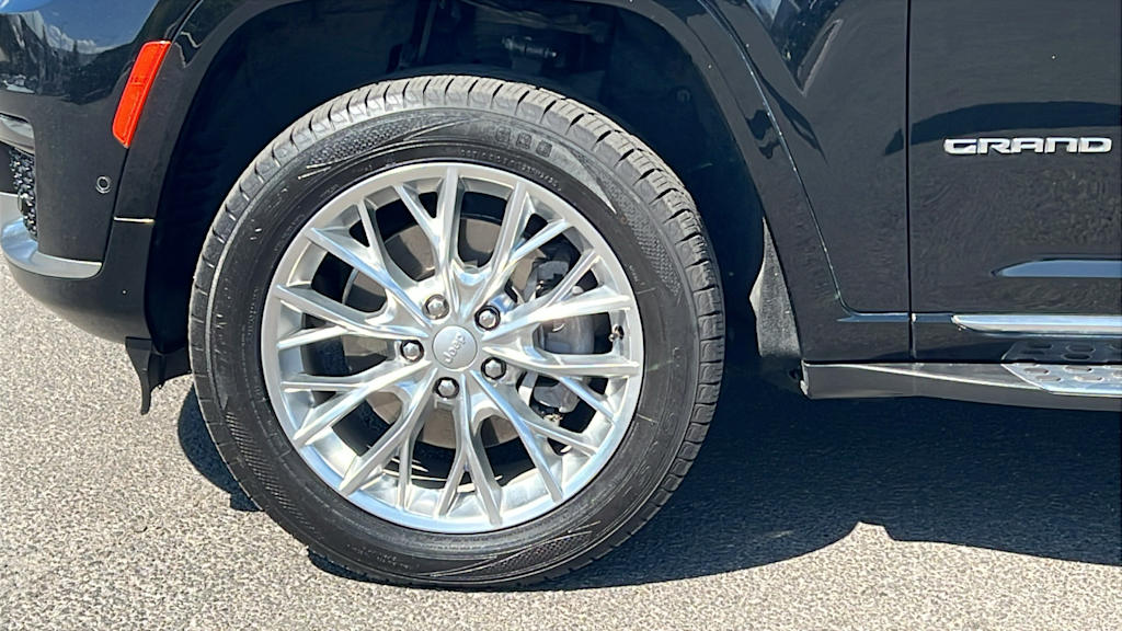 Thumbnail: 2021 Jeep Grand Cherokee L - 8